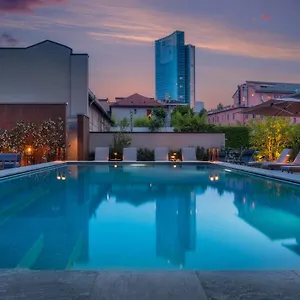 Crowne Plaza City By Ihg Hotel